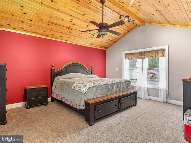 $1,500,000 | 1996 Buck Mountain Road, Bentonville, VA 22610