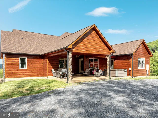 $1,500,000 | 1996 Buck Mountain Road, Bentonville, VA 22610