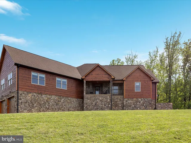 $1,500,000 | 1996 Buck Mountain Road, Bentonville, VA 22610