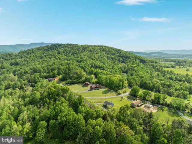 $1,500,000 | 1996 Buck Mountain Road, Bentonville, VA 22610