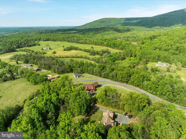 $1,500,000 | 1996 Buck Mountain Road, Bentonville, VA 22610