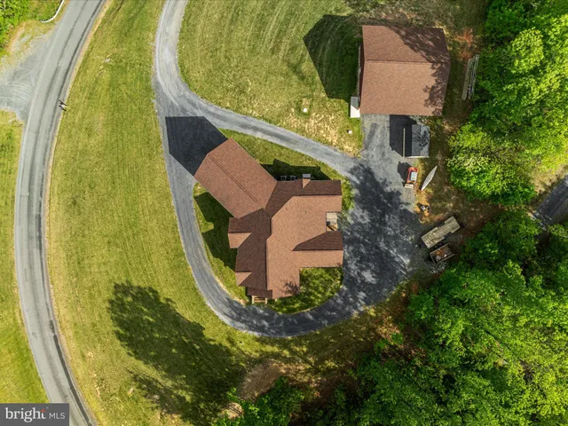 $1,500,000 | 1996 Buck Mountain Road, Bentonville, VA 22610