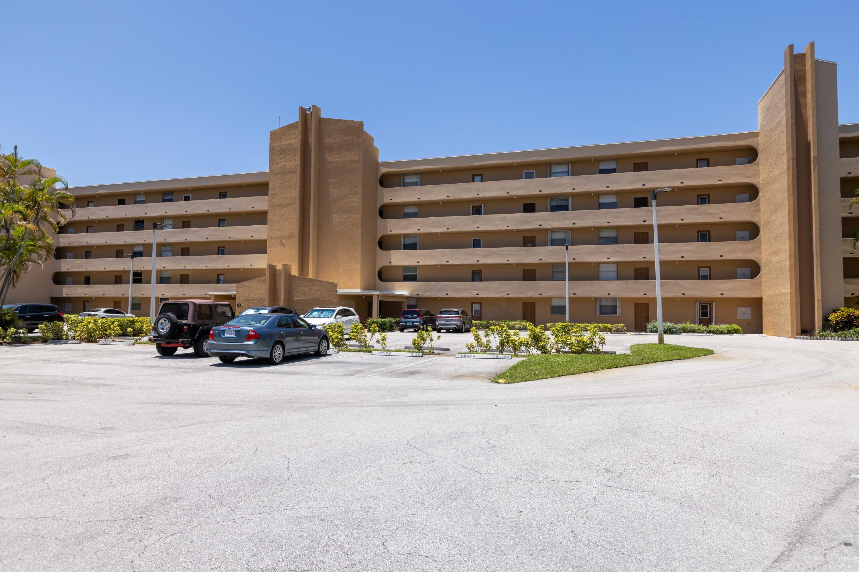 5301 Northwest 2nd Avenue, Unit 3080 Boca Raton, FL 33487 - Photo 37 of 43 DMB - 5301-68