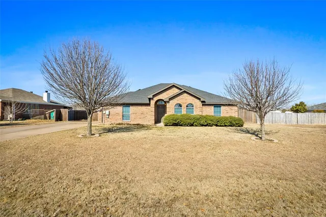 $379,950 | 2712 Braford Drive, Crowley, TX 76036