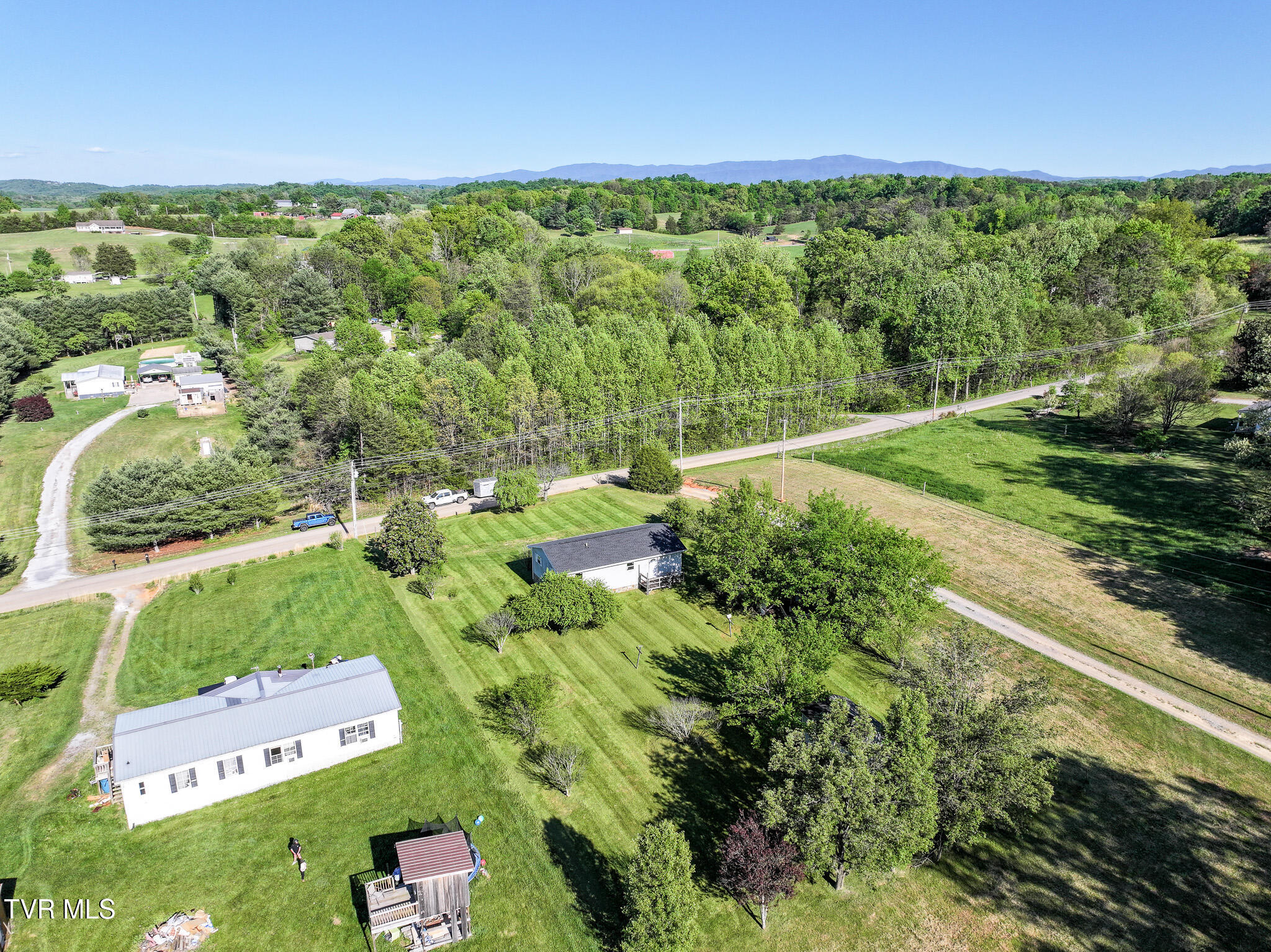 3305 Old Kentucky Road West Mosheim, TN 37818 - Photo 27 of 29 DJI_20260417160247_0684_D
