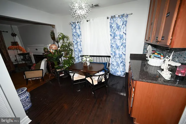 $630,000 | 10833 Warwick Avenue, Fairfax, VA 22030