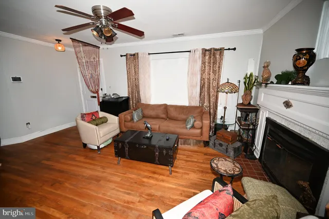 $630,000 | 10833 Warwick Avenue, Fairfax, VA 22030