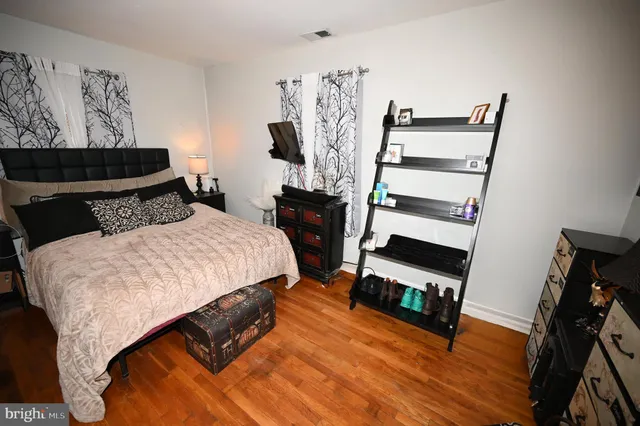 $630,000 | 10833 Warwick Avenue, Fairfax, VA 22030