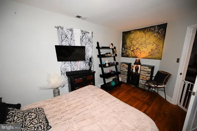 $630,000 | 10833 Warwick Avenue, Fairfax, VA 22030