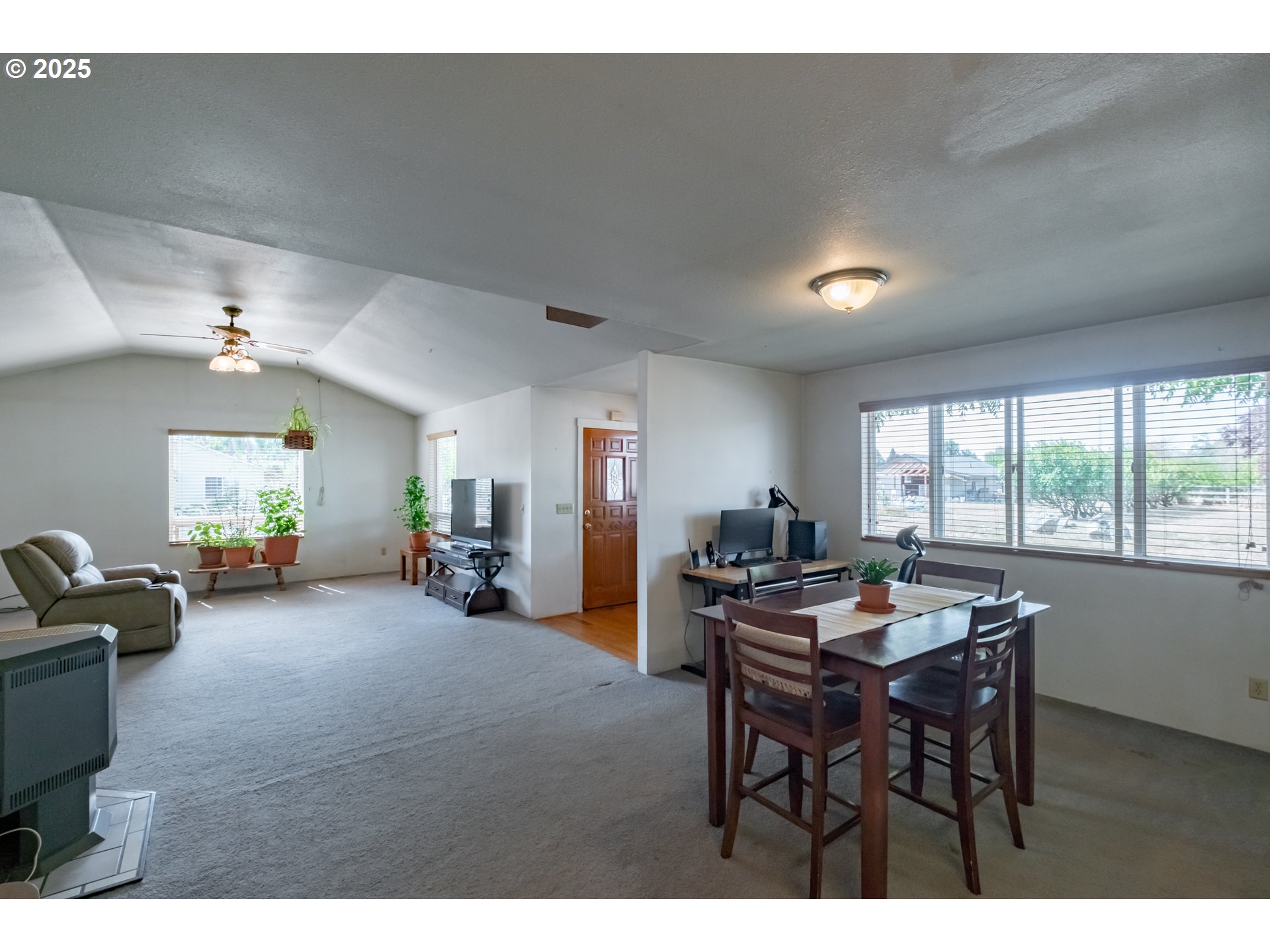 1889 Northwest Sunny Lane Albany, OR 97321 - Photo 11 of 45