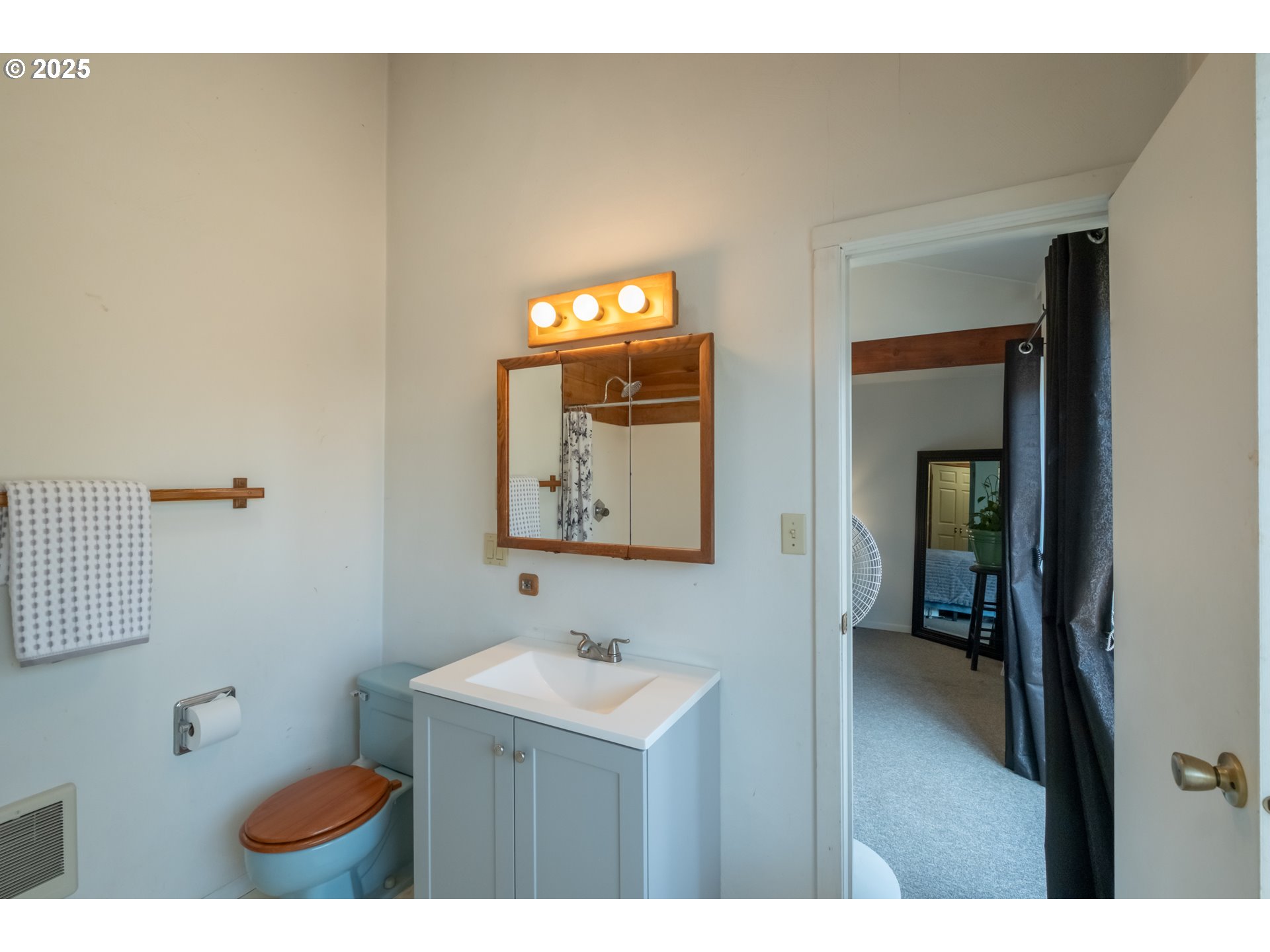 1889 Northwest Sunny Lane Albany, OR 97321 - Photo 21 of 45