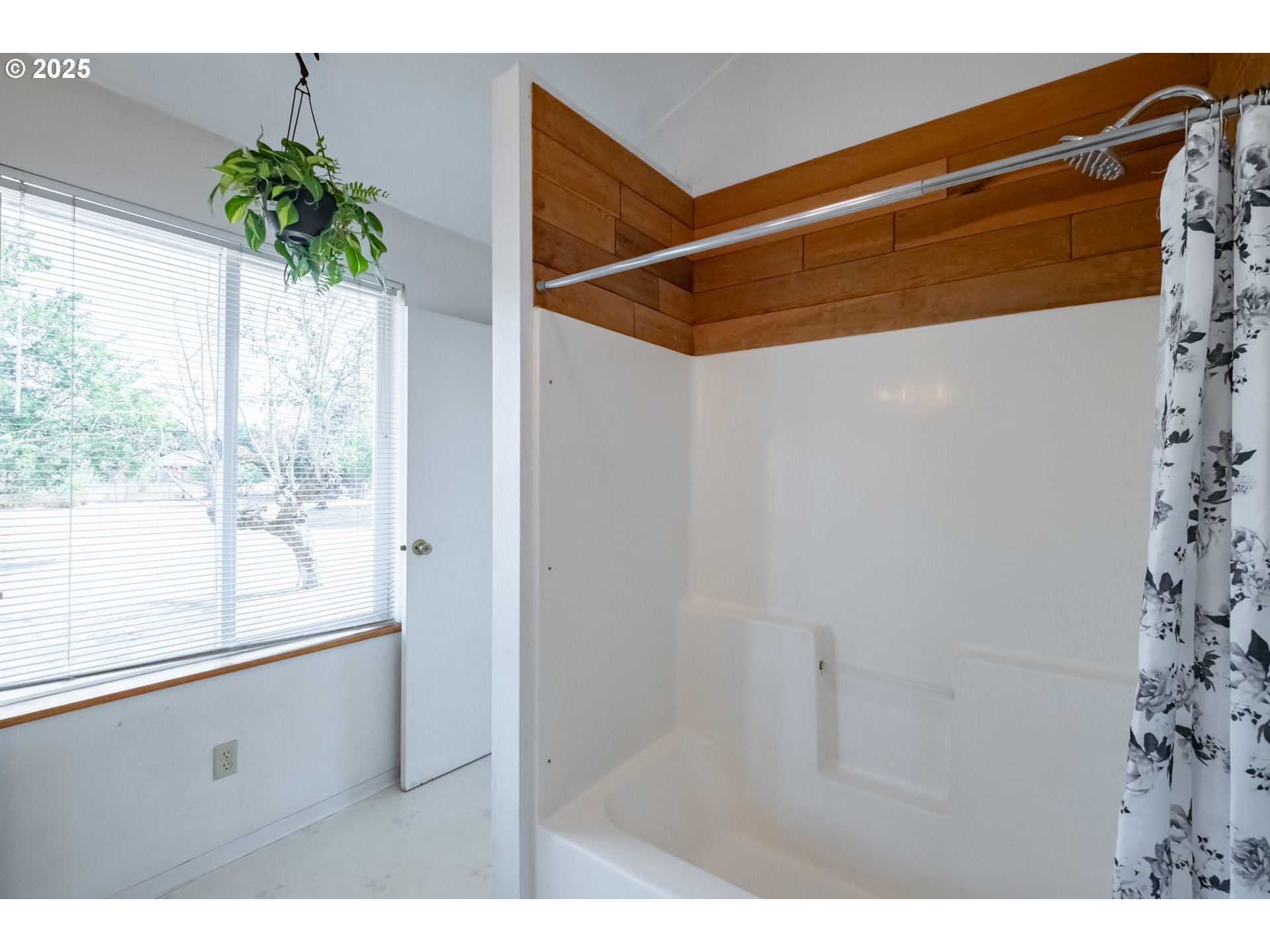 1889 Northwest Sunny Lane Albany, OR 97321 - Photo 22 of 45