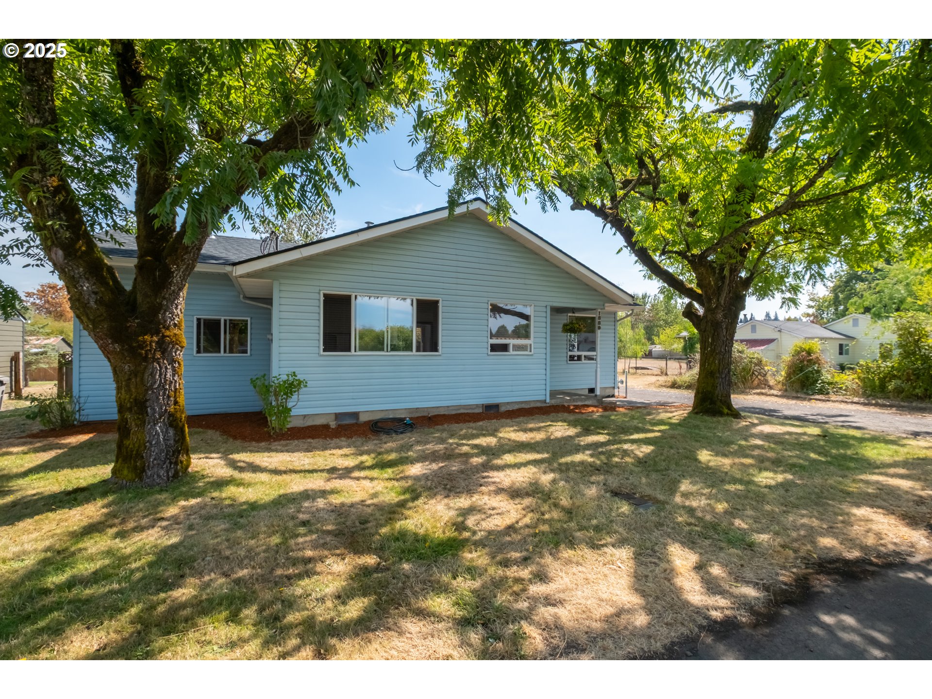 1889 Northwest Sunny Lane Albany, OR 97321 - Photo 3 of 45