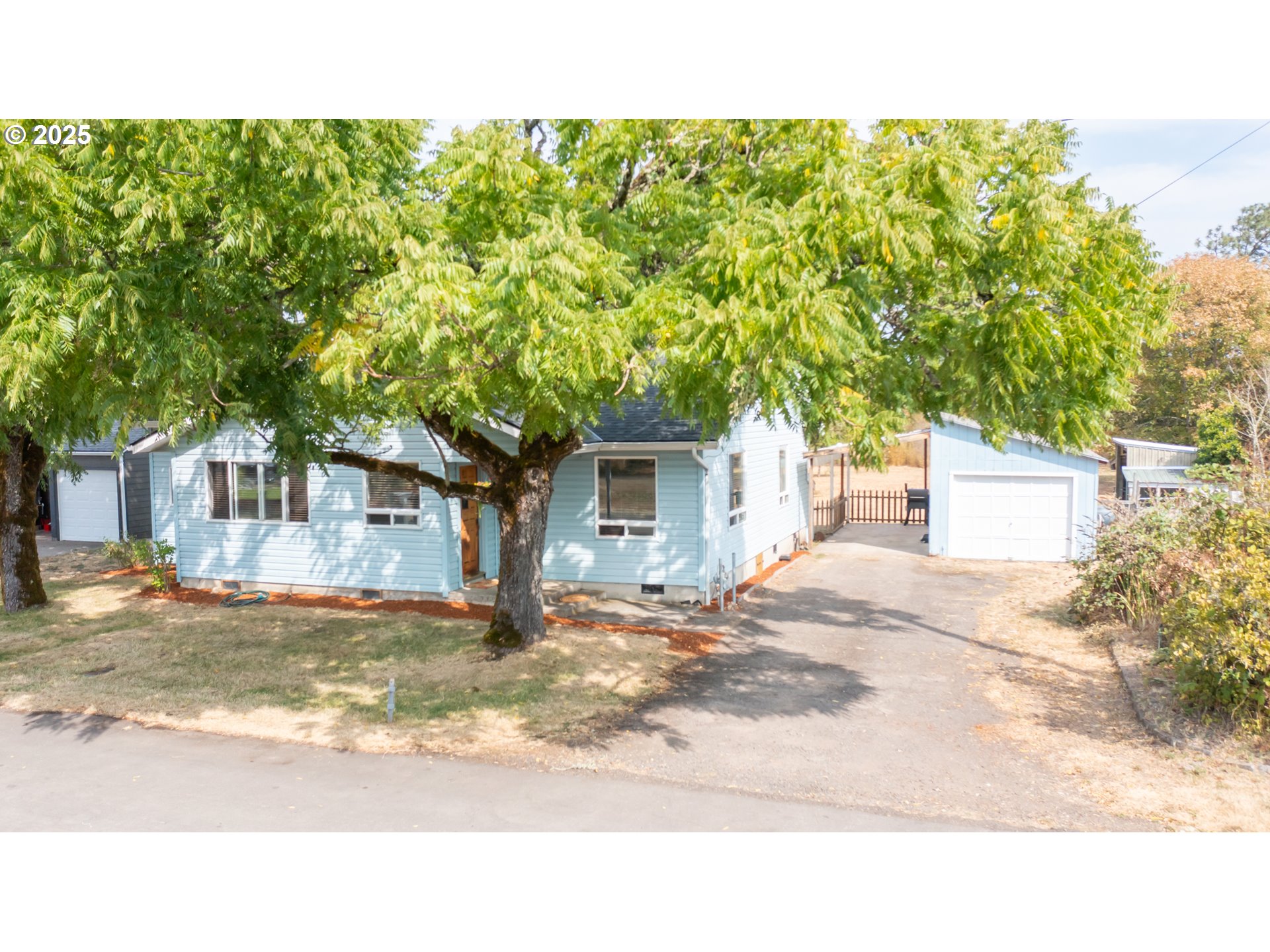 1889 Northwest Sunny Lane Albany, OR 97321 - Photo 37 of 45