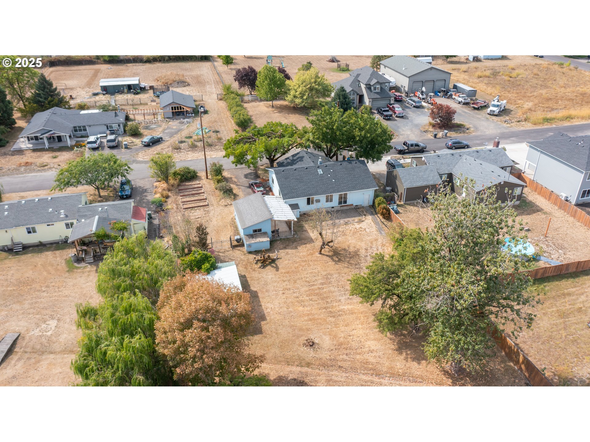 1889 Northwest Sunny Lane Albany, OR 97321 - Photo 39 of 45