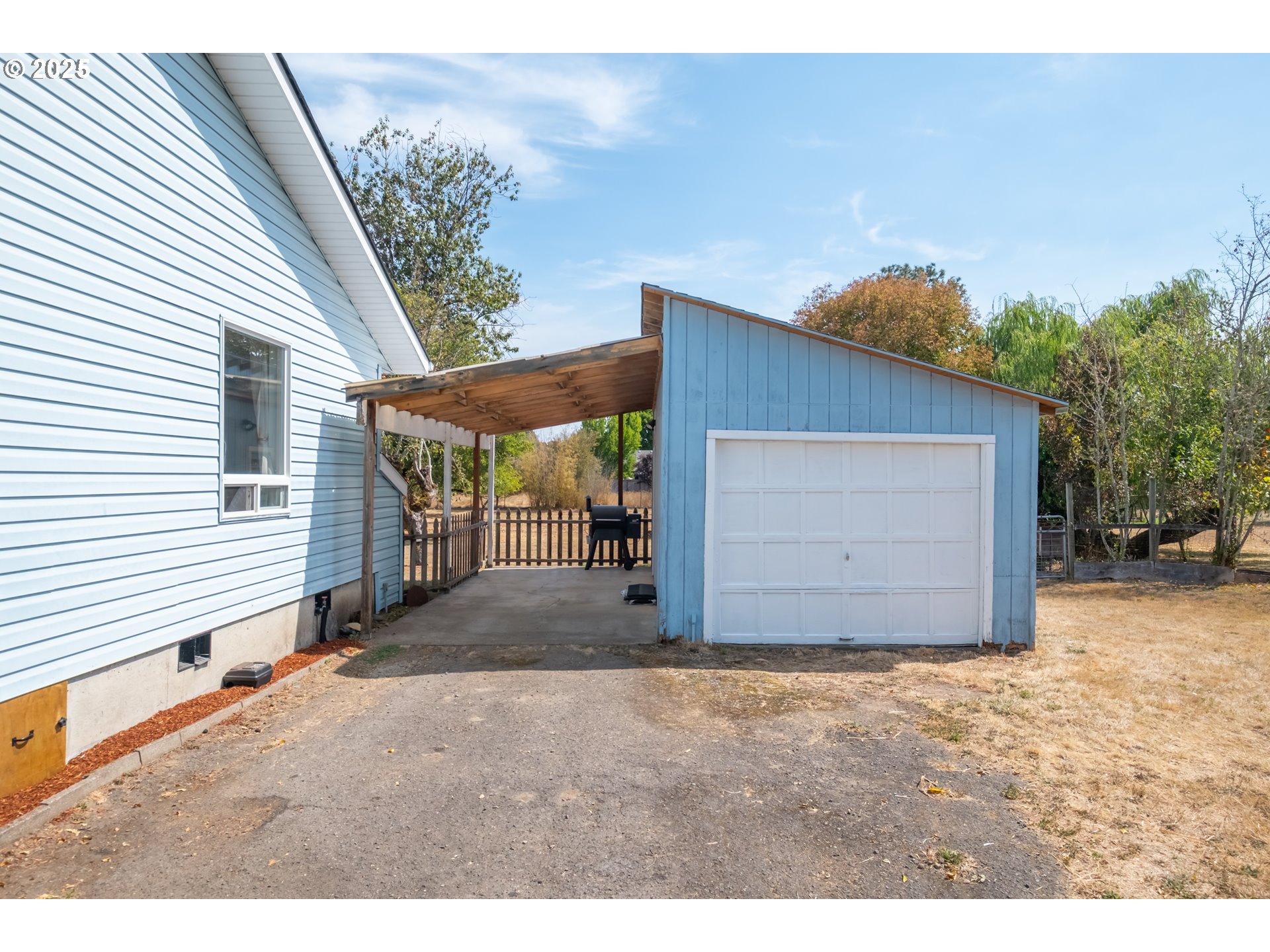 1889 Northwest Sunny Lane Albany, OR 97321 - Photo 5 of 45