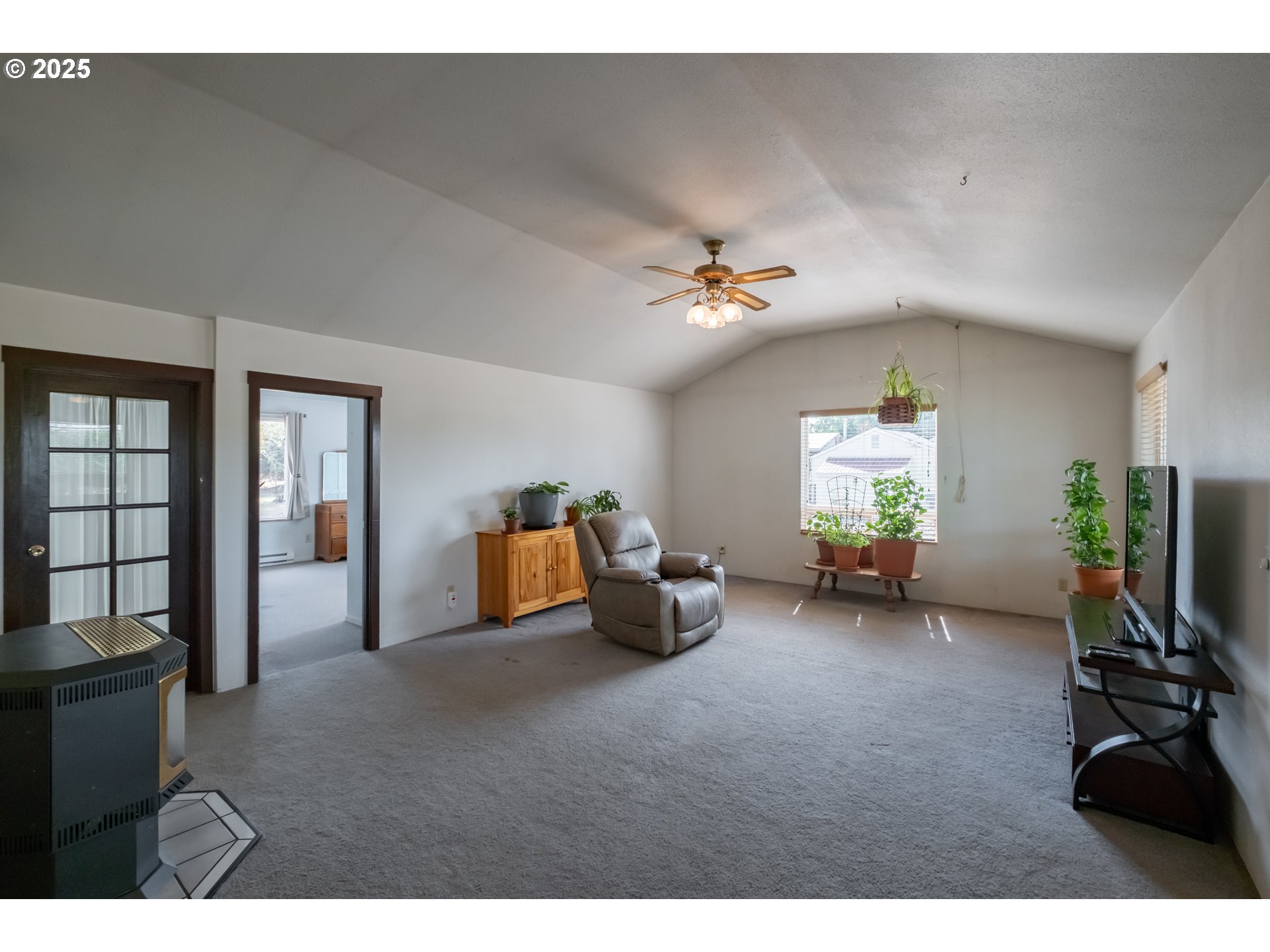 1889 Northwest Sunny Lane Albany, OR 97321 - Photo 7 of 45