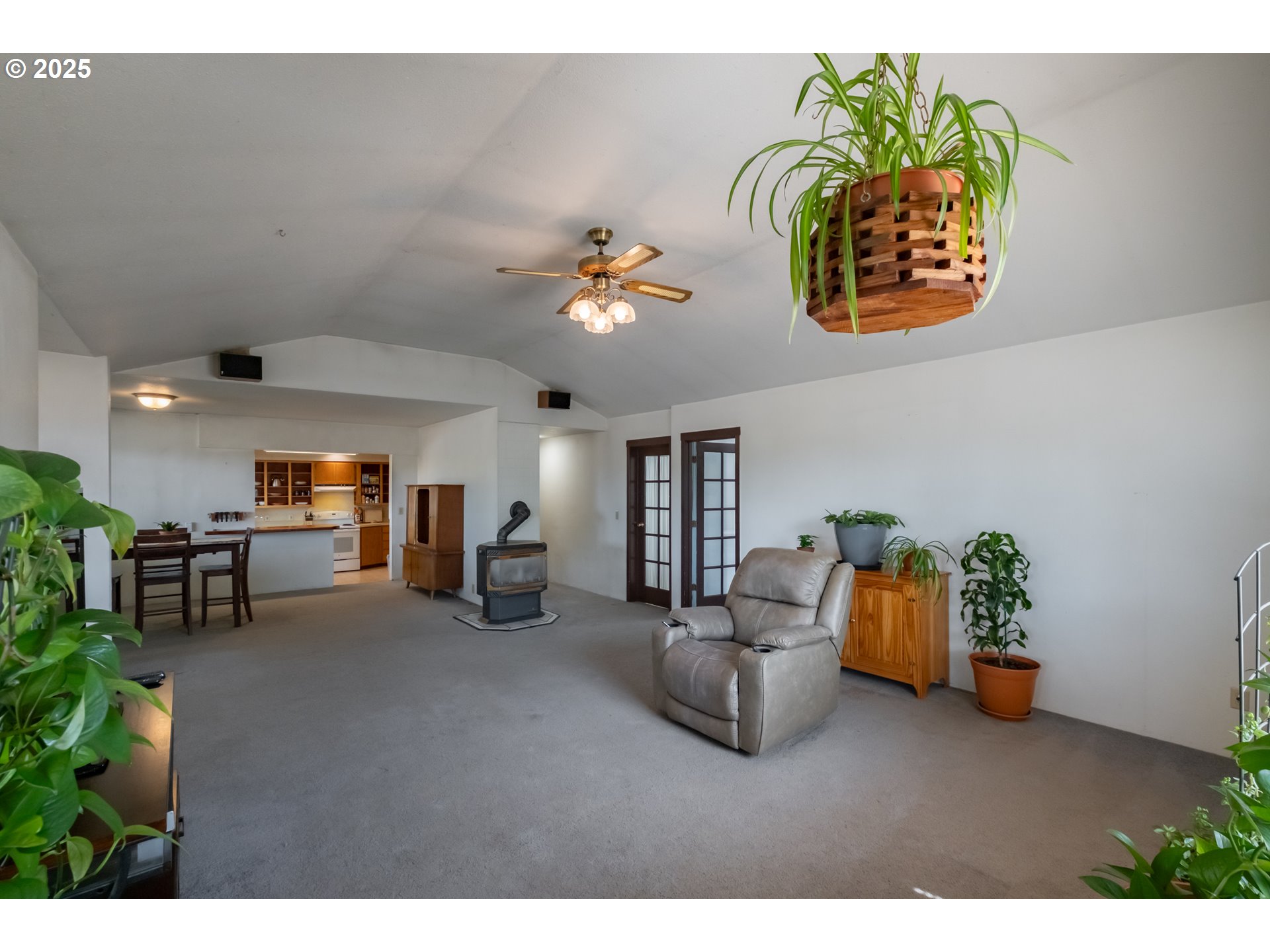 1889 Northwest Sunny Lane Albany, OR 97321 - Photo 9 of 45