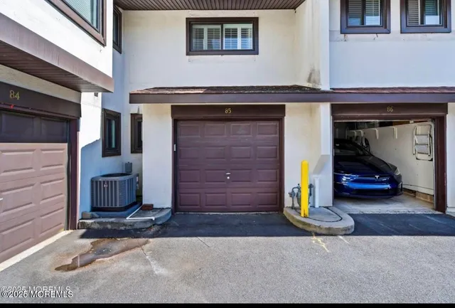 $3,500 | 85 Tower Hill Drive, Unit 608, Red Bank, NJ 07701