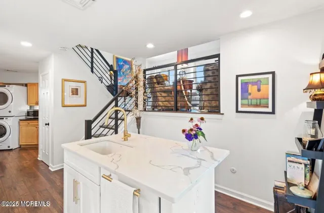 $3,500 | 85 Tower Hill Drive, Unit 608, Red Bank, NJ 07701