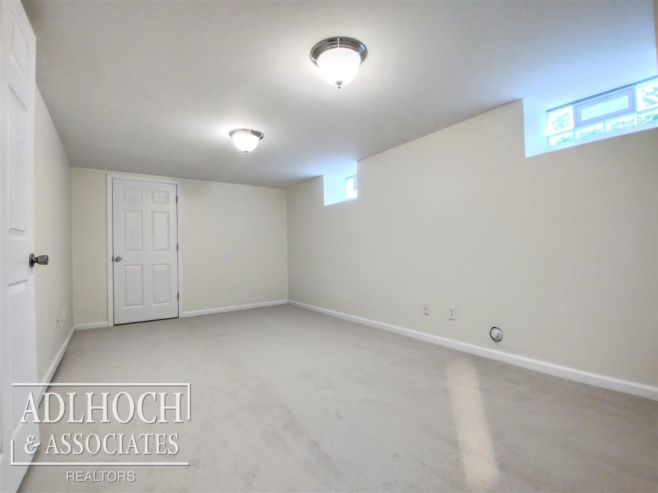 430 Touraine Road Grosse Pointe Farms, MI 48236 - Photo 14 of 18