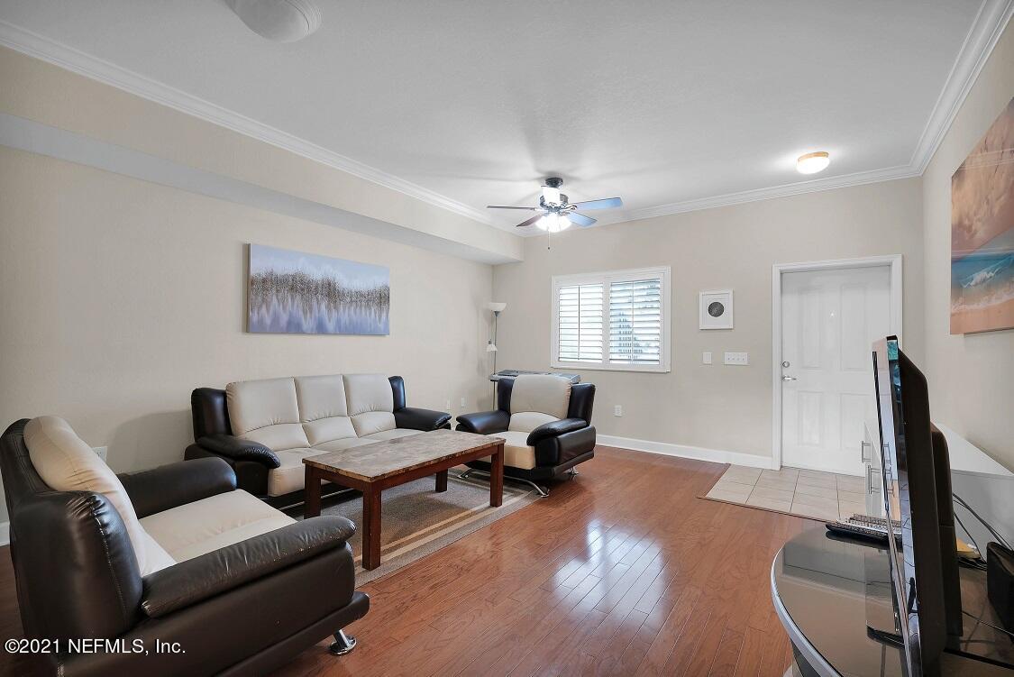 9745 Touchton Road, Unit 3202 Jacksonville, FL 32246 - Photo 6 of 30 Family Room