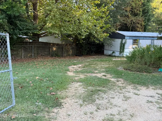 $90,000 | 702 2nd Street Southeast, Magee, MS 39111