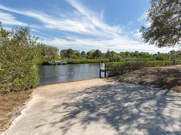 $295,000 | Sorrento Woods Boulevard, Nokomis, FL 34275