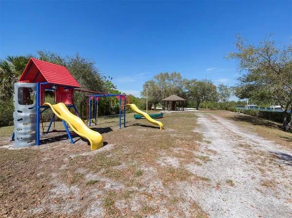 $295,000 | Sorrento Woods Boulevard, Nokomis, FL 34275