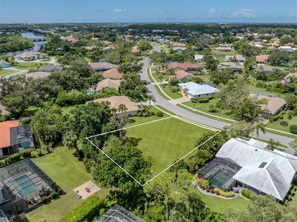 $295,000 | Sorrento Woods Boulevard, Nokomis, FL 34275