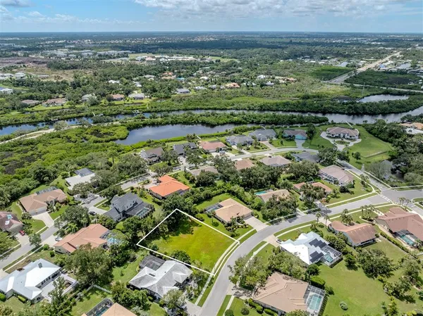 $295,000 | Sorrento Woods Boulevard, Nokomis, FL 34275