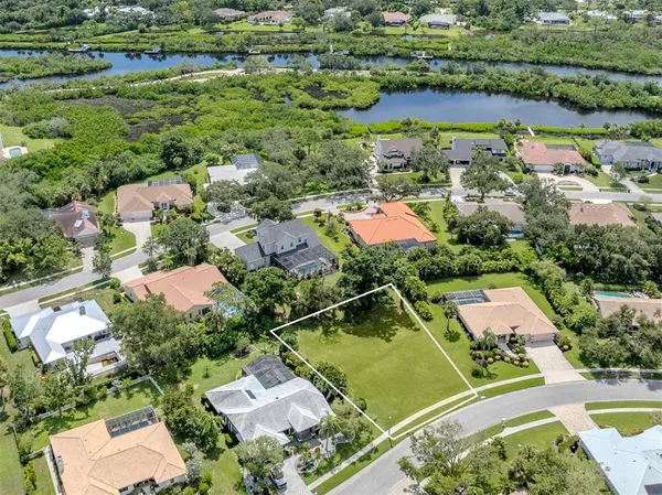 $295,000 | Sorrento Woods Boulevard, Nokomis, FL 34275