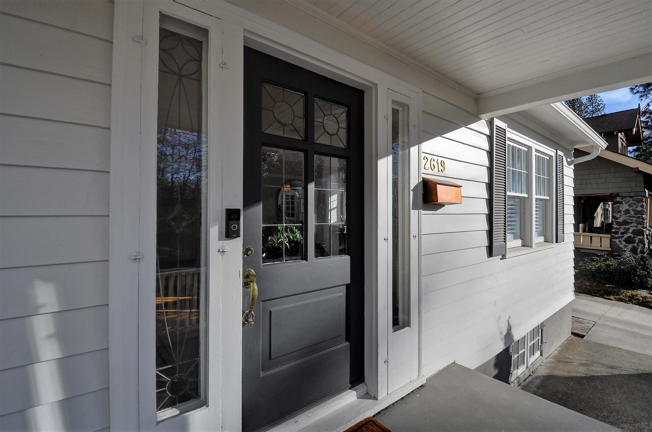 2619 South Garfield Road Spokane, WA 99203 - Photo 3 of 41