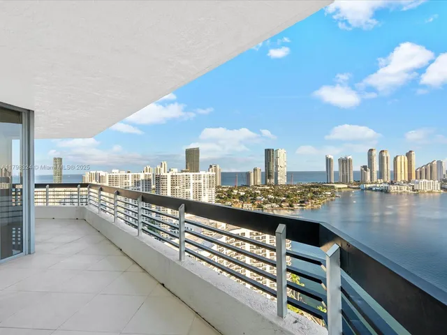 $689,000 | 3530 Mystic Pointe Drive, Unit 3310, Aventura, FL 33180