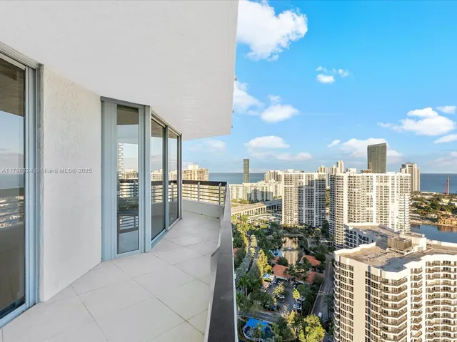 $689,000 | 3530 Mystic Pointe Drive, Unit 3310, Aventura, FL 33180