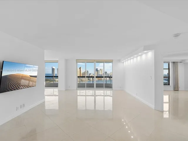 $689,000 | 3530 Mystic Pointe Drive, Unit 3310, Aventura, FL 33180