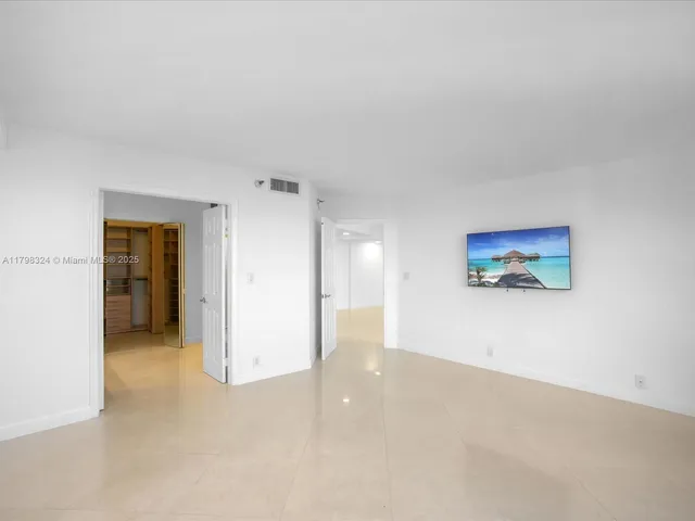 $689,000 | 3530 Mystic Pointe Drive, Unit 3310, Aventura, FL 33180