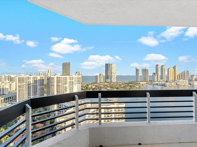 $689,000 | 3530 Mystic Pointe Drive, Unit 3310, Aventura, FL 33180