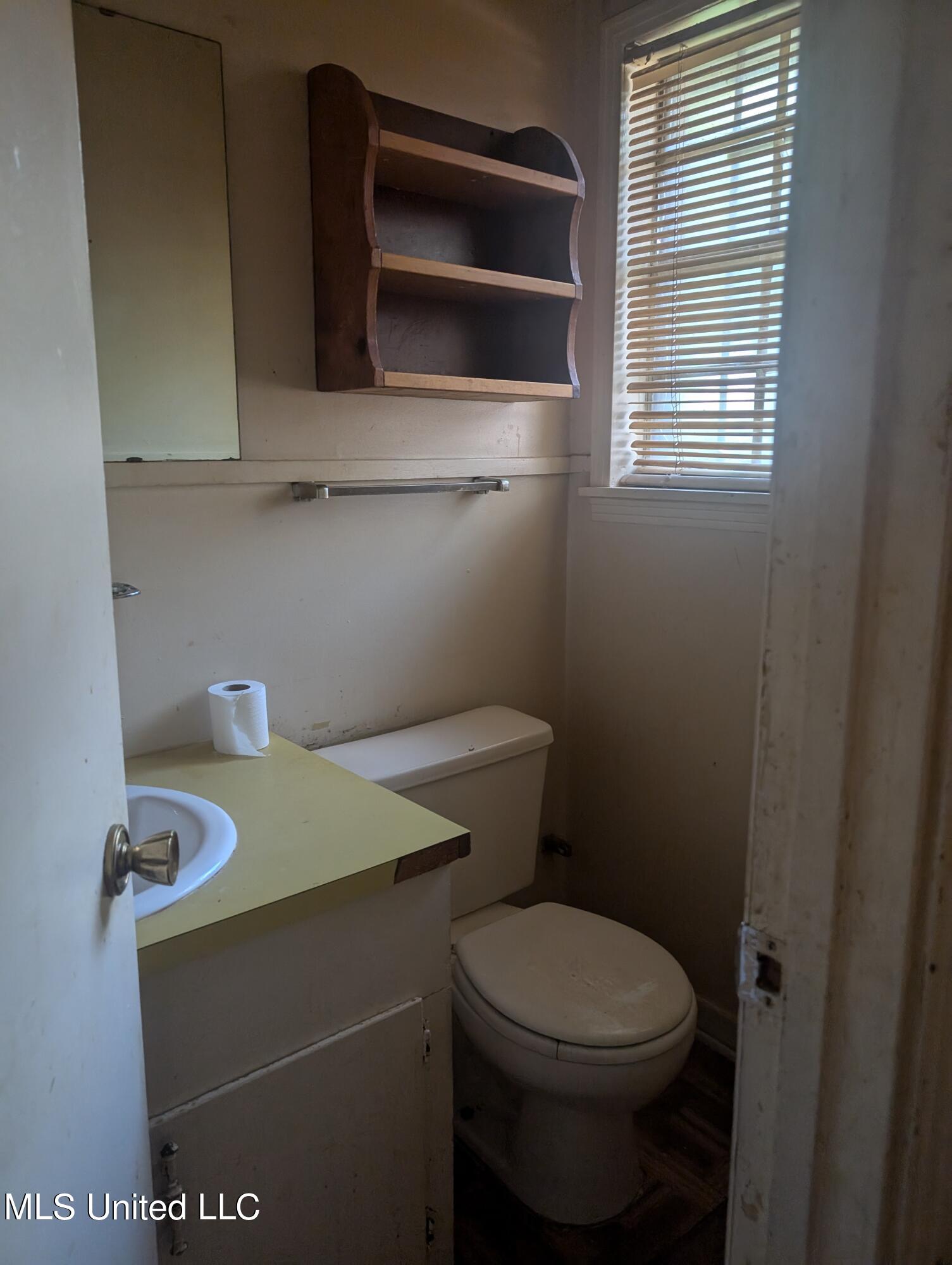 2227 Morton Avenue Jackson, MS 39213 - Photo 17 of 23 Bathroom#2
