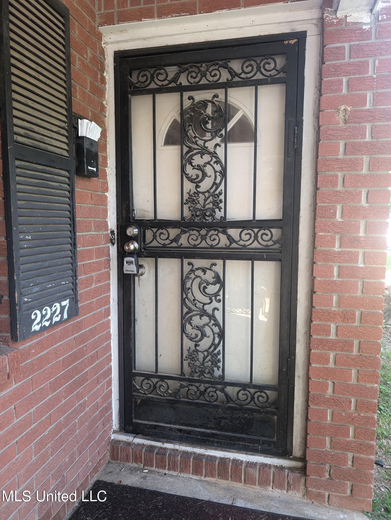 2227 Morton Avenue Jackson, MS 39213 - Photo 2 of 23 Front door