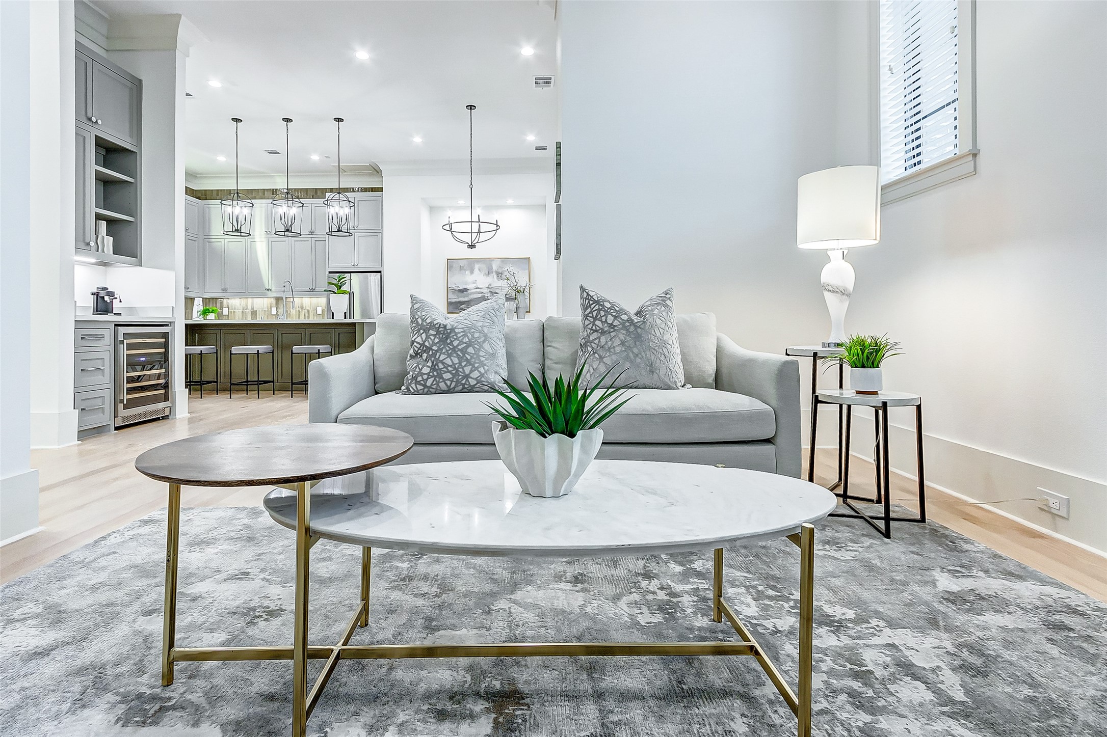 2122 Blalock Road, Unit B Houston, TX 77080 - Photo 15 of 48 a kitchen with a table and chairs in it