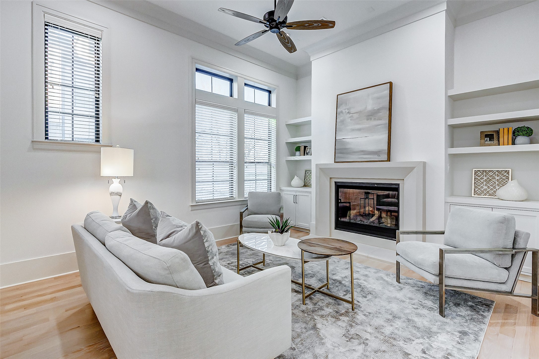 2122 Blalock Road, Unit B Houston, TX 77080 - Photo 3 of 48 a living room with furniture and a fireplace