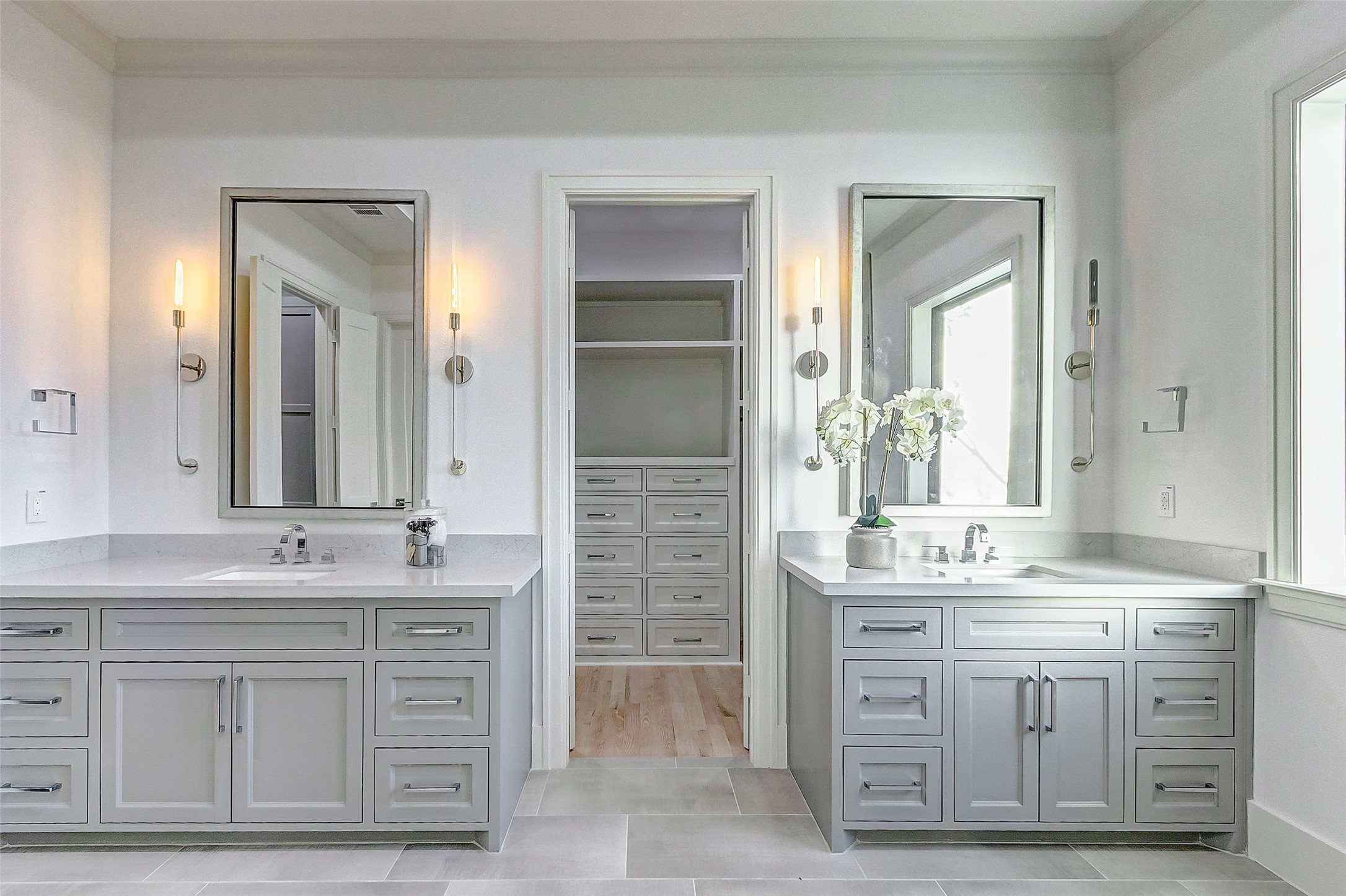 2122 Blalock Road, Unit B Houston, TX 77080 - Photo 39 of 48 a bathroom with a sink double vanity and a mirror