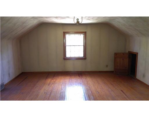 137 Foxwood Road Coraopolis, PA 15108 - Photo 12 of 17 Other. Upper Level with many options.