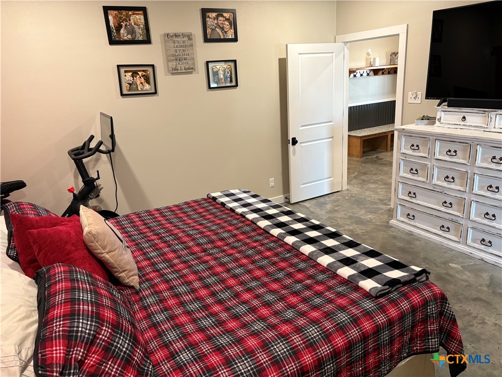 5851 Moccasin Bend Road Gatesville, TX 76528 - Photo 19 of 48 Master bedroom