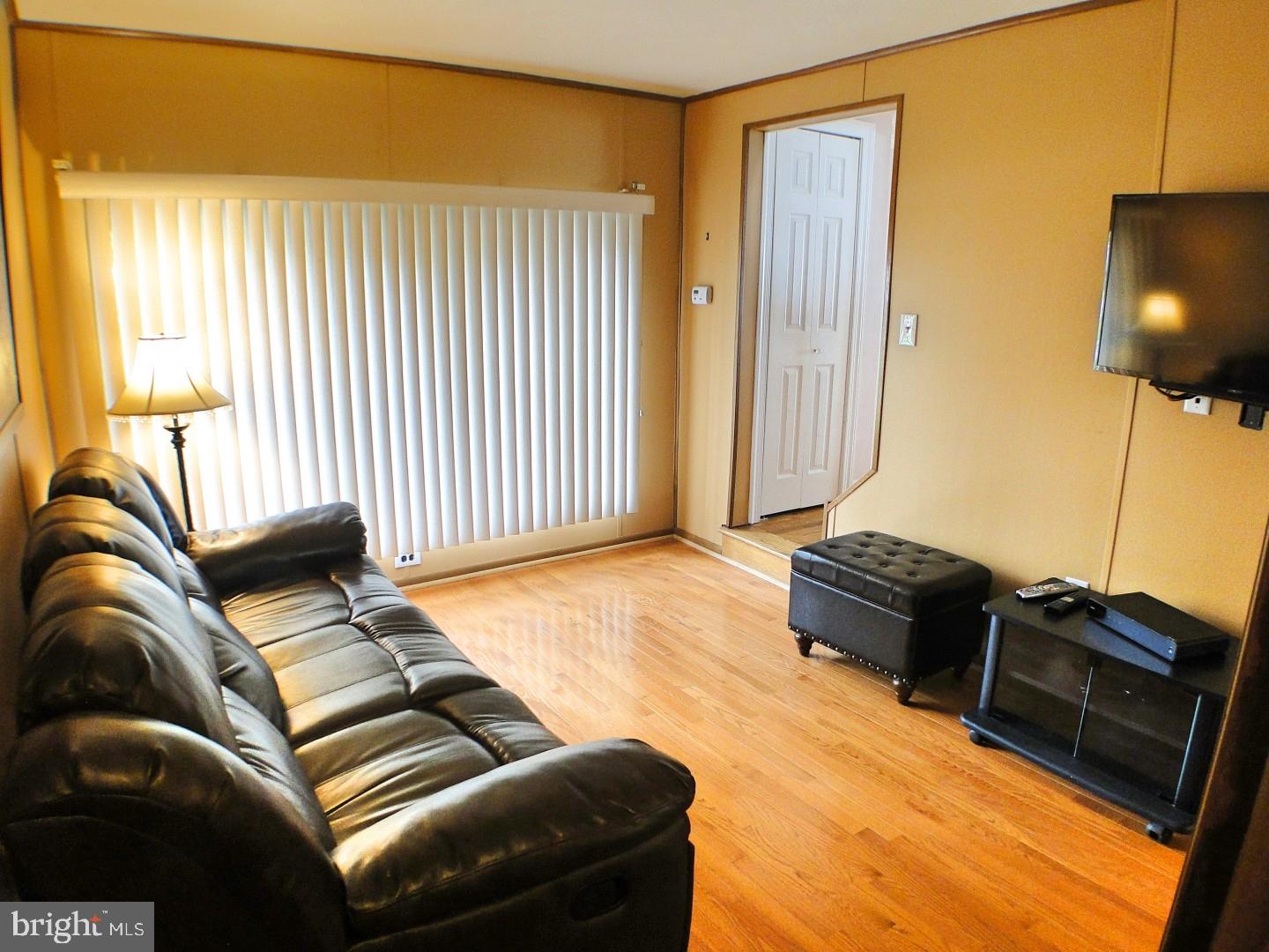 41 Plymouth Road Springfield, PA 19064 - Photo 11 of 25 Family Room