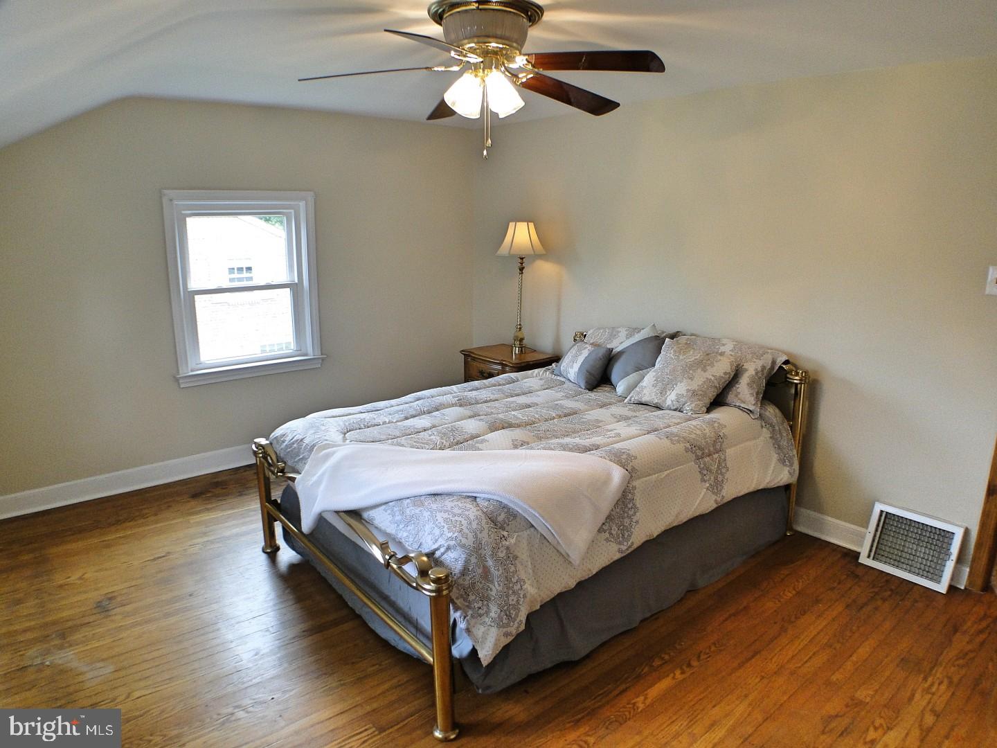 41 Plymouth Road Springfield, PA 19064 - Photo 15 of 25 Bedroom - Main