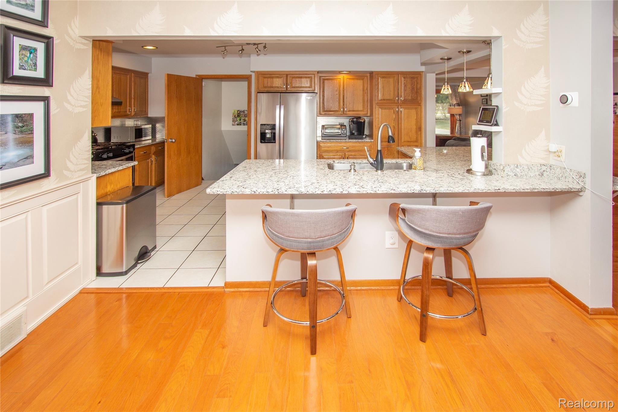 21645 Thorofare Road Grosse Ile, MI 48138 - Photo 11 of 28 Thorofare_11.jpg