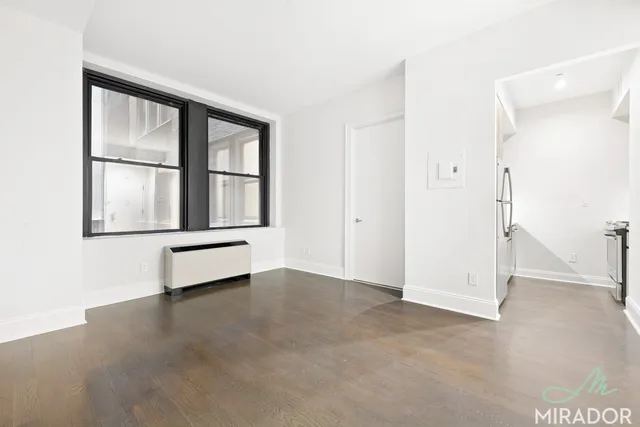 $3,650 | 15 Park Row, Unit 20J | Financial District