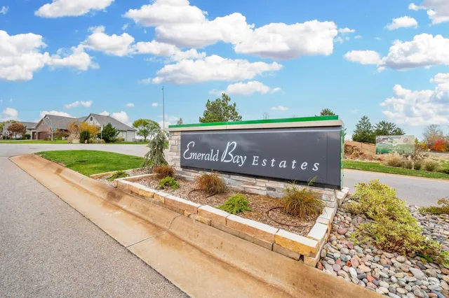 $170,000 | 2558 North Paradise Court, Wichita, KS 67205